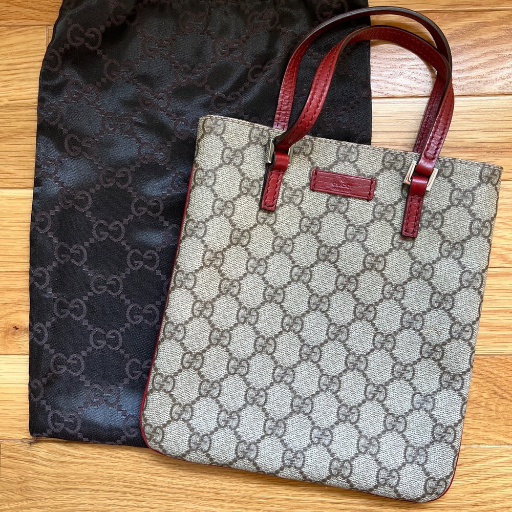 Gucci monogram handbag